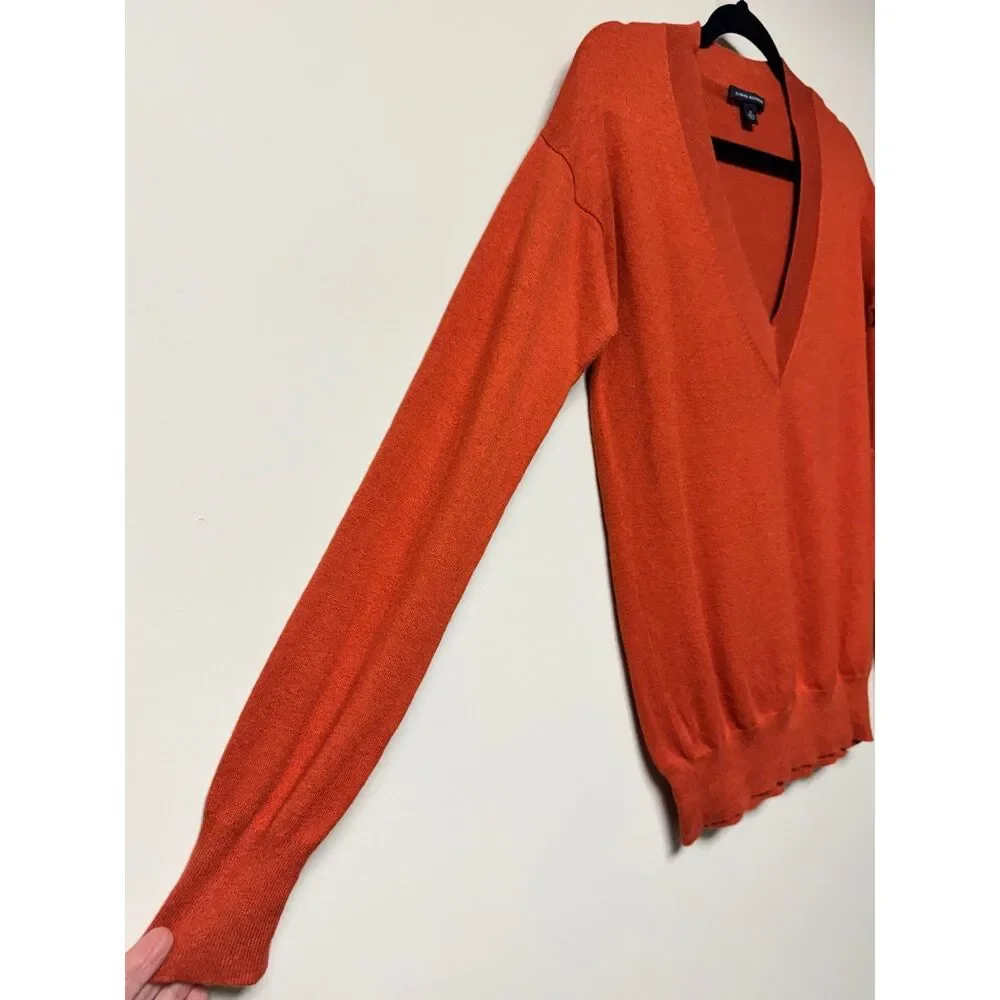 VTG -  BANANA REPUBLIC Silk/Cotton/Wool/Cashmere Rust V-Neck Sweater, Sz S